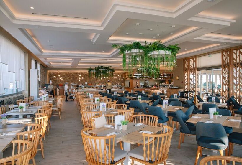 فندق Almyros Beach