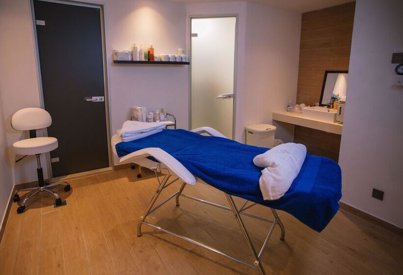 فندق Almyros Beach