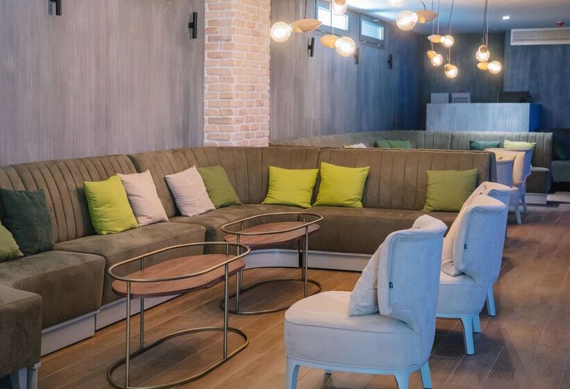 فندق Almyros Beach