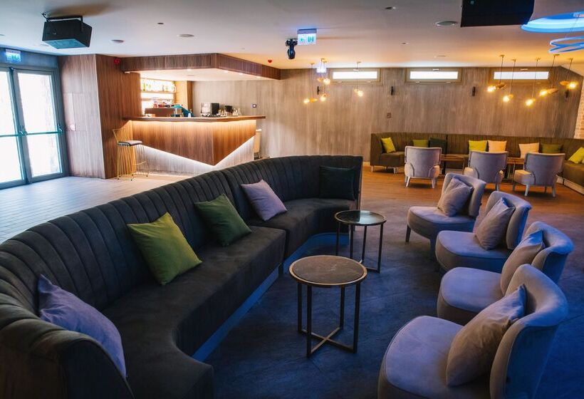 فندق Almyros Beach