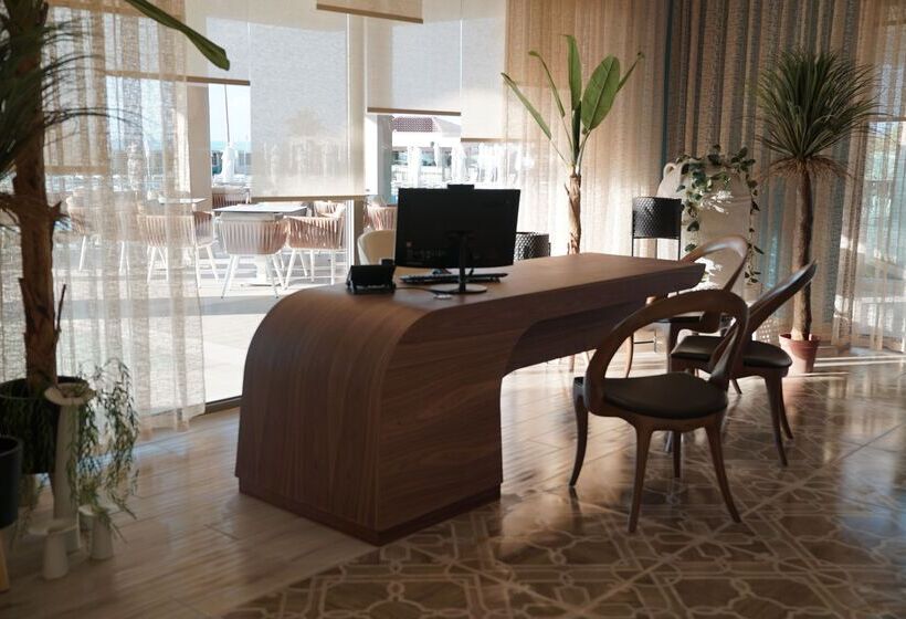 فندق Almyros Beach