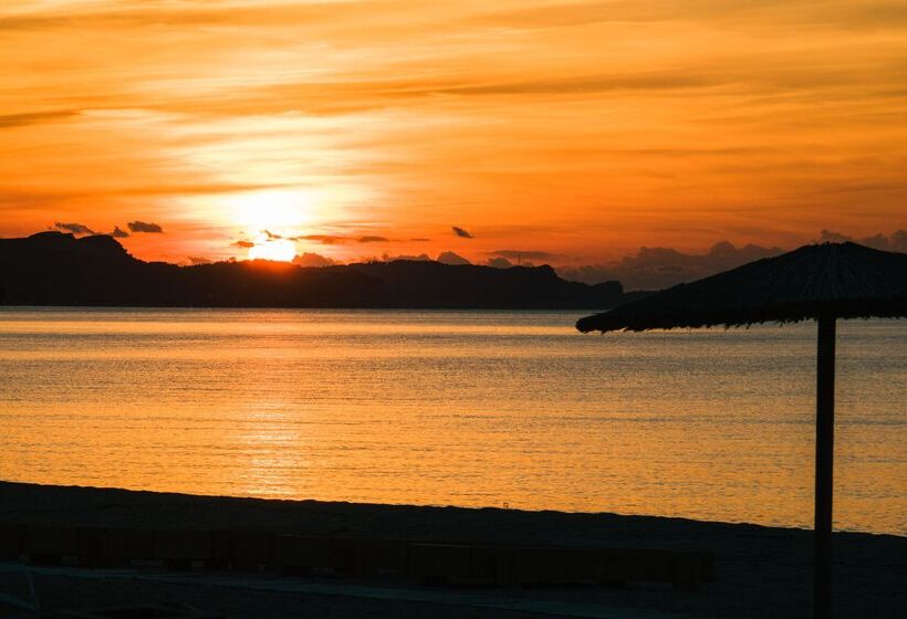 فندق Almyros Beach