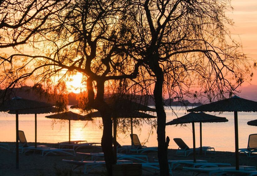 فندق Almyros Beach