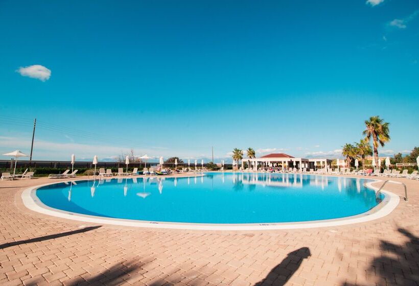 هتل Almyros Beach