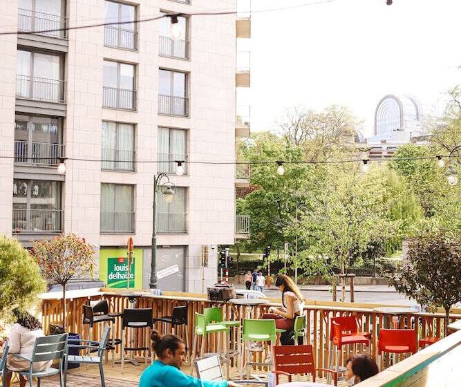 호텔 Aloft Brussels Schuman