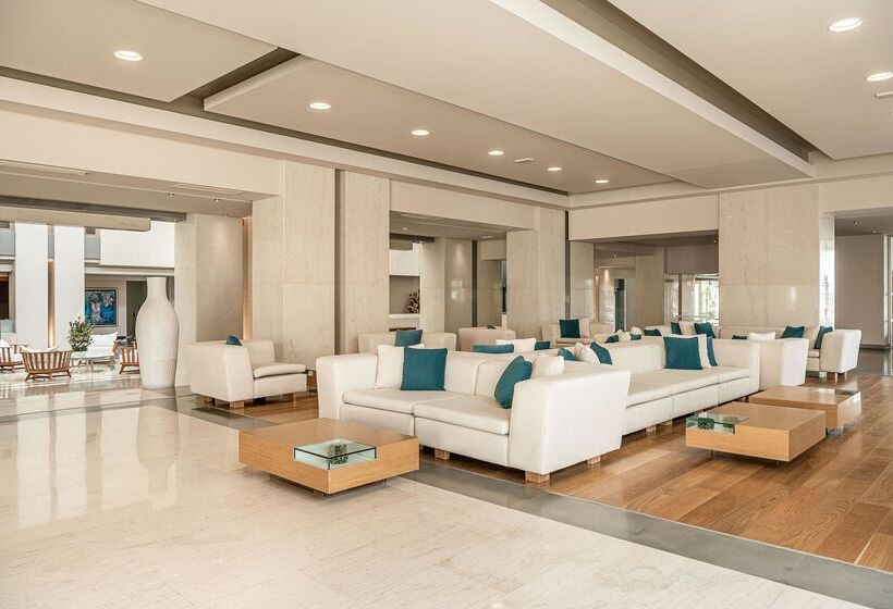 בית מלון כפרי Avra Imperial