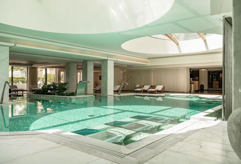 בית מלון כפרי Avra Imperial