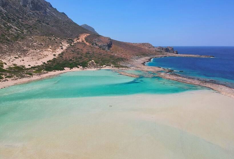 בית מלון כפרי Avra Imperial