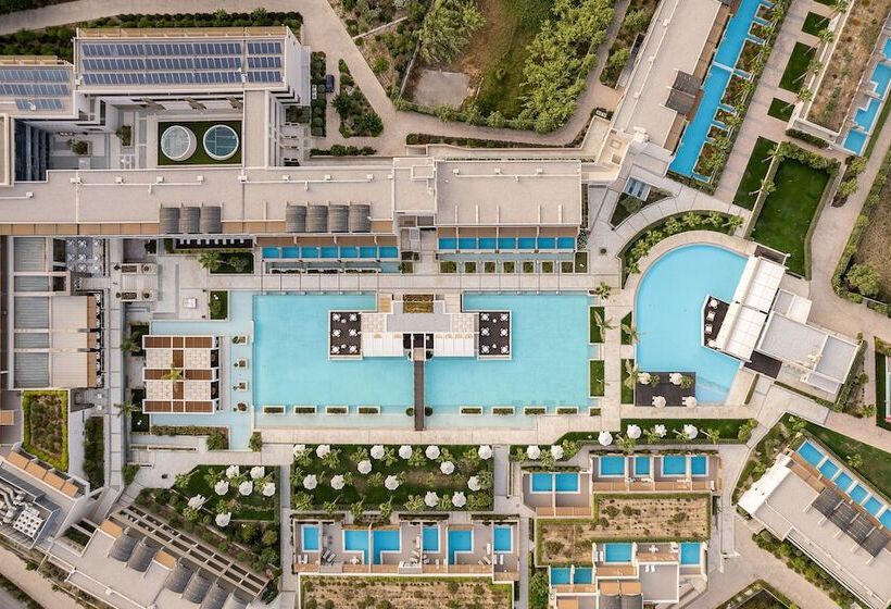 בית מלון כפרי Avra Imperial