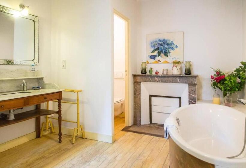 Отель B&b La Closeraie