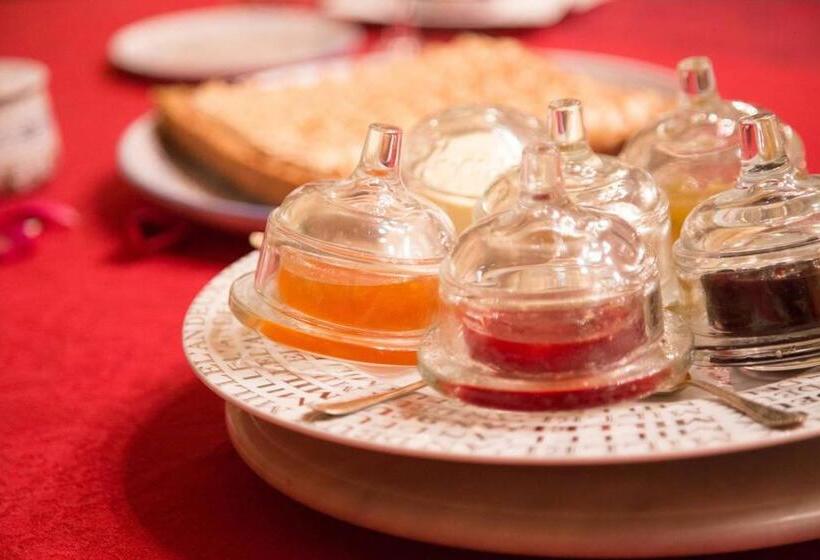 Отель B&b La Closeraie