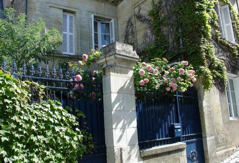 Отель B&b La Closeraie