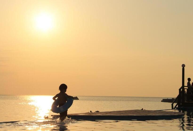 Beach Hotel Sunshine Ishigakijima