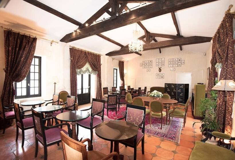 فندق Chateau De Lantic