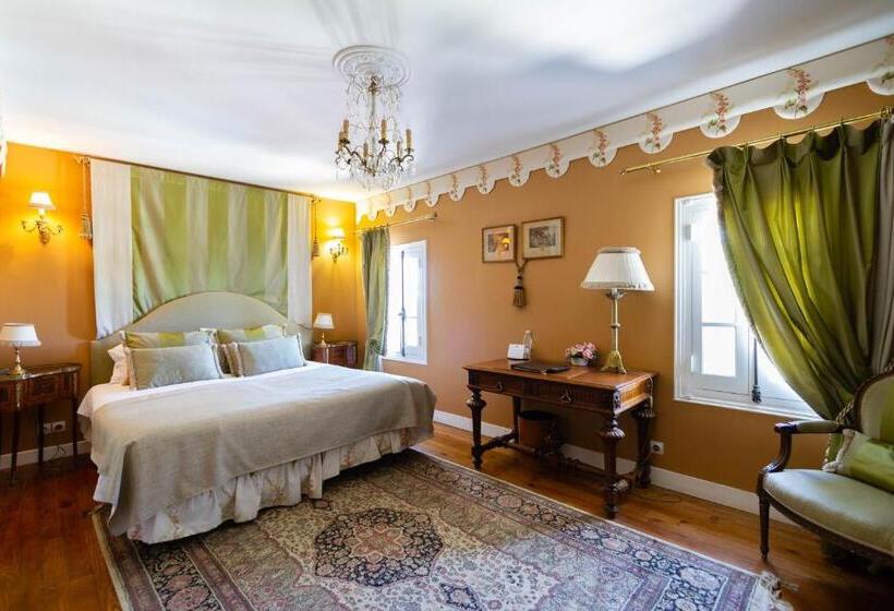 فندق Chateau De Lantic