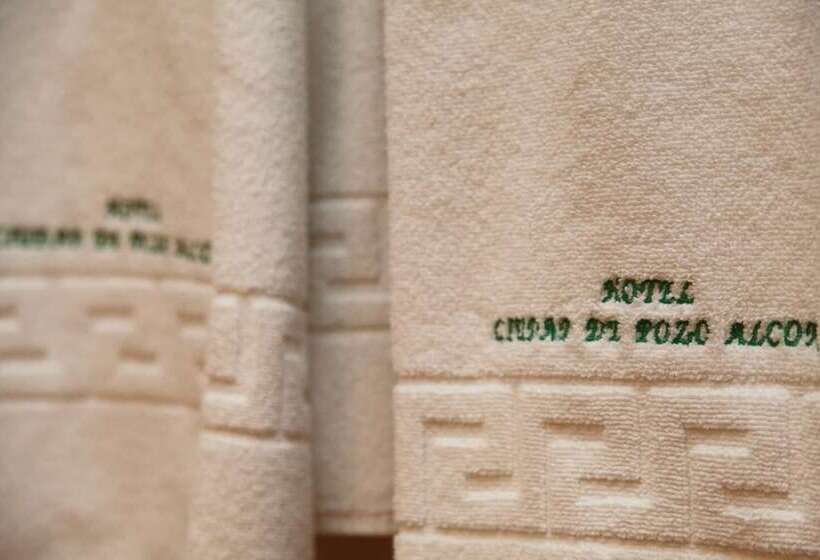 호텔 Ciudad Pozo Alcon