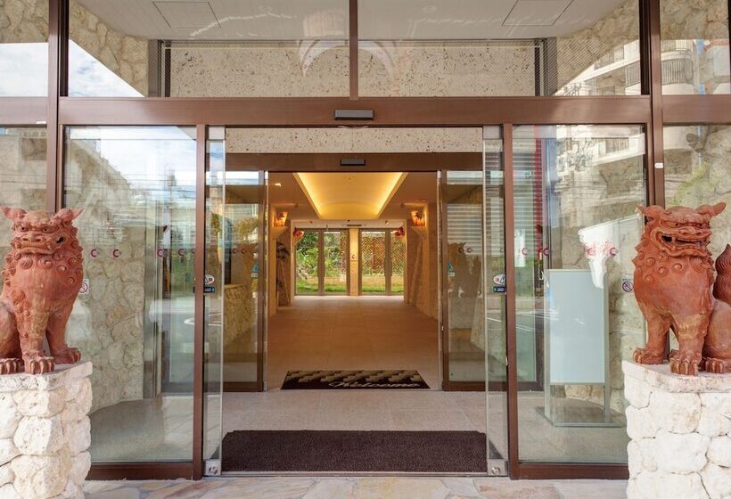 酒店 Community & Spa Naha Central