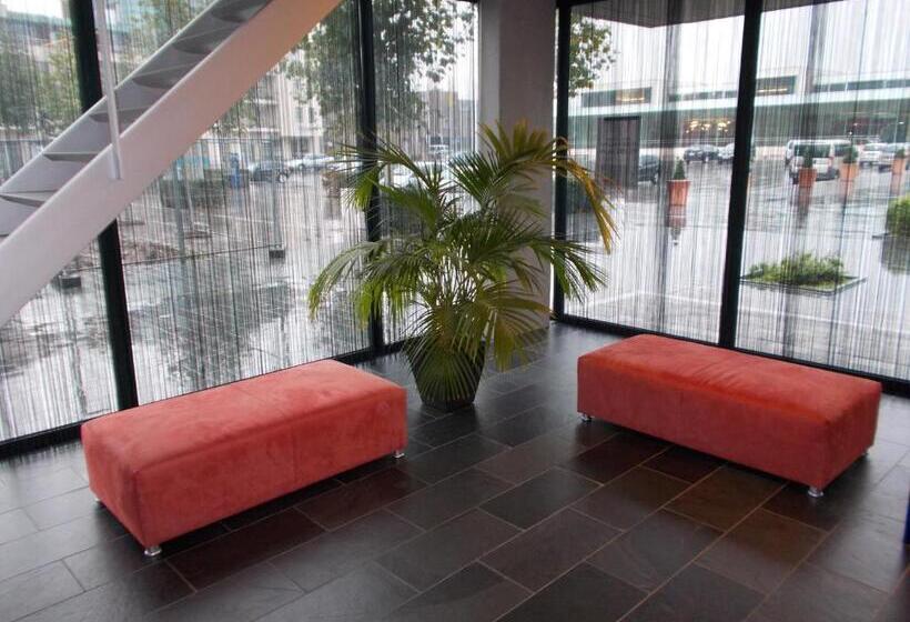 酒店 Corbie Lommel