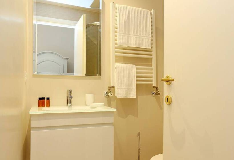 בית מלון כפרי Daplace  Arena House