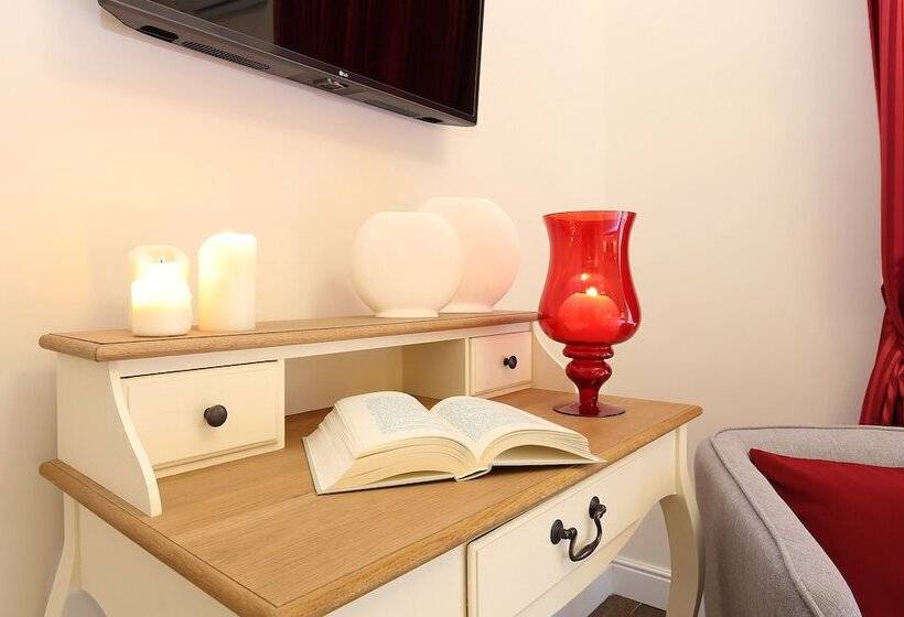 בית מלון כפרי Daplace  Arena House