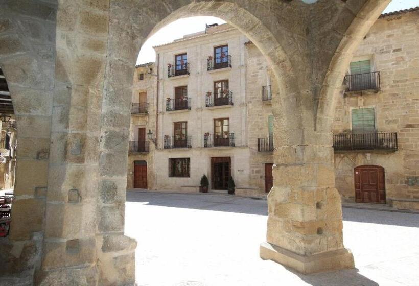 هتل Del Sitjar