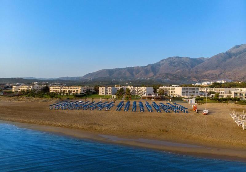 Отель Delfina Tropic Beach