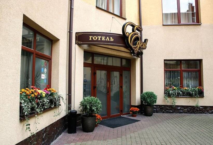 Edem Hotel Lviv