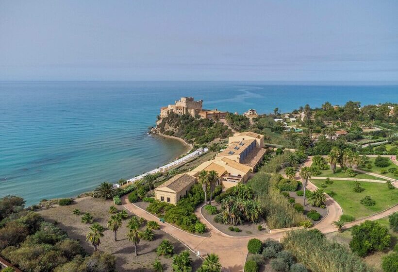 בית מלון כפרי Falconara Greenblu Resort