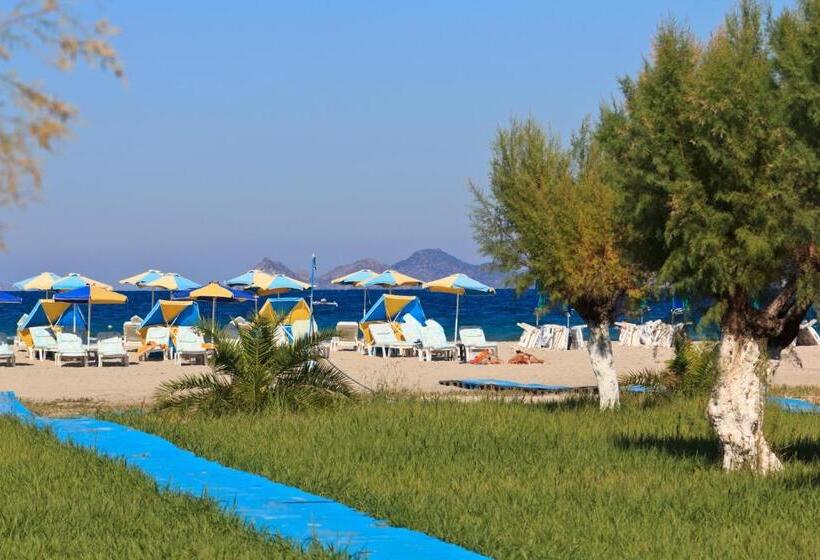 فندق Gaia Village