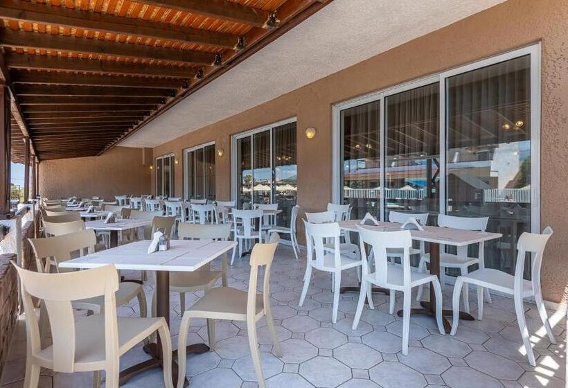 فندق Gaia Village