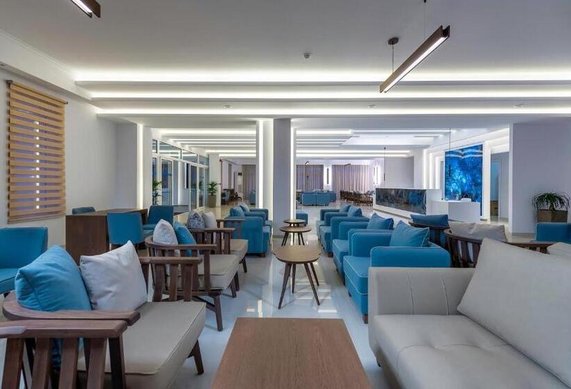 فندق Gaia Village