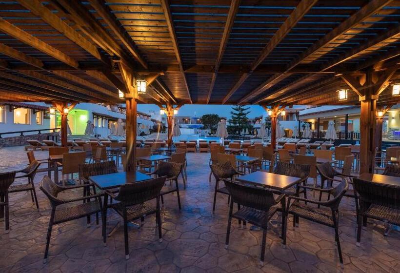 فندق Gaia Village