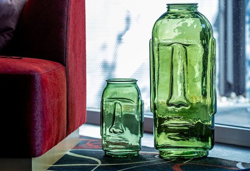 هتل Hôtel Garrigae Villa La Florangerie   Spa & Piscine