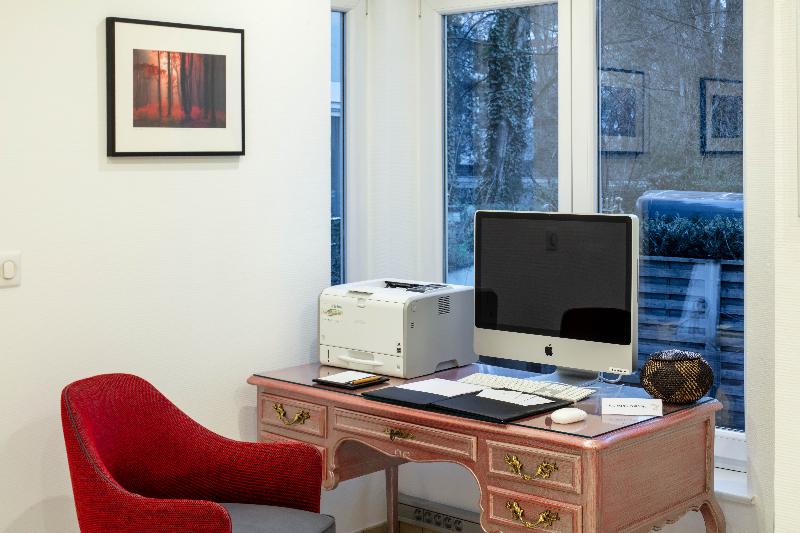 هتل Hôtel Garrigae Villa La Florangerie   Spa & Piscine