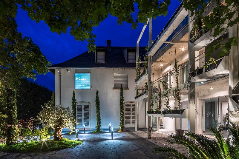 هتل Hôtel Garrigae Villa La Florangerie   Spa & Piscine