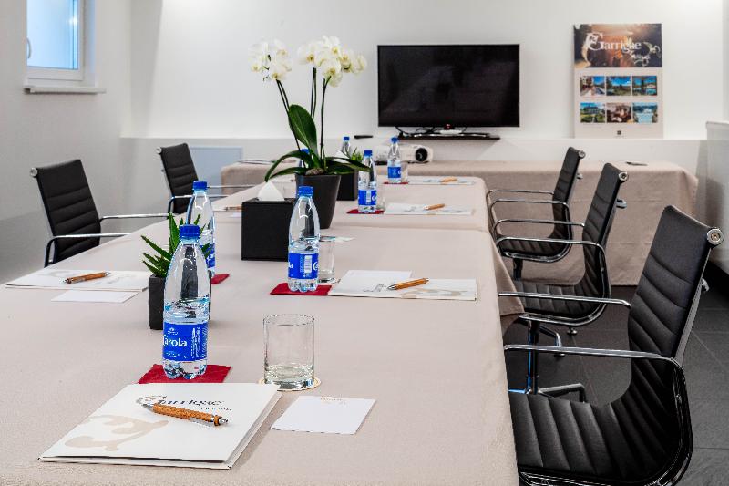 هتل Hôtel Garrigae Villa La Florangerie   Spa & Piscine