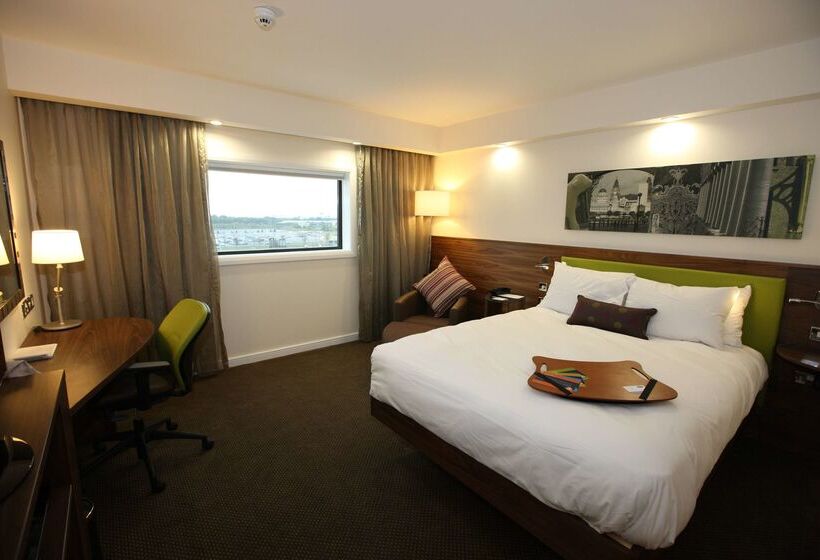ホテル Hampton By Hilton Liverpool/john Lennon Airport