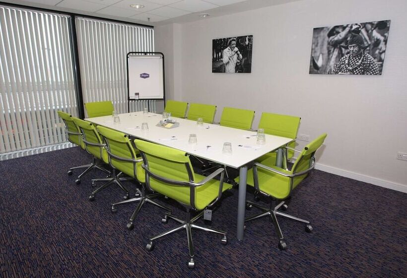 ホテル Hampton By Hilton Liverpool/john Lennon Airport