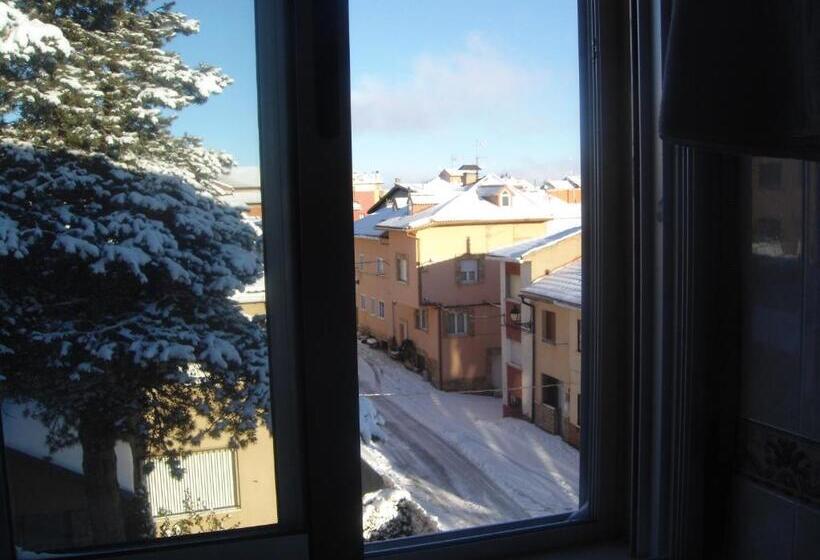 בית מלון כפרי Hostal Isabel