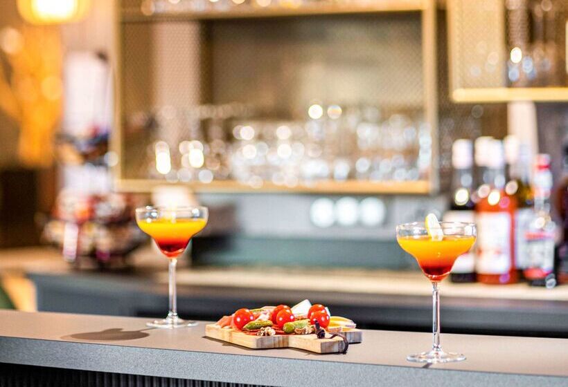 Отель Ibis Styles Rennes Cesson