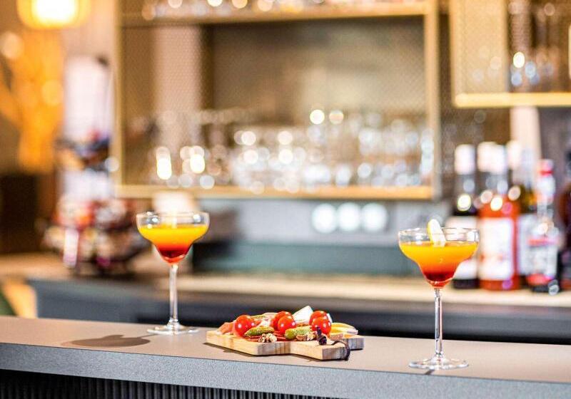 Отель Ibis Styles Rennes Cesson