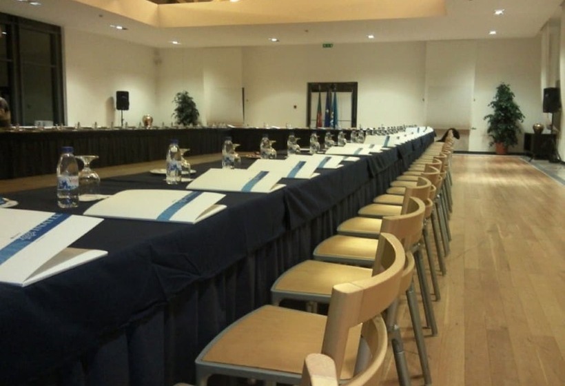 ホテル Inatel Caparica