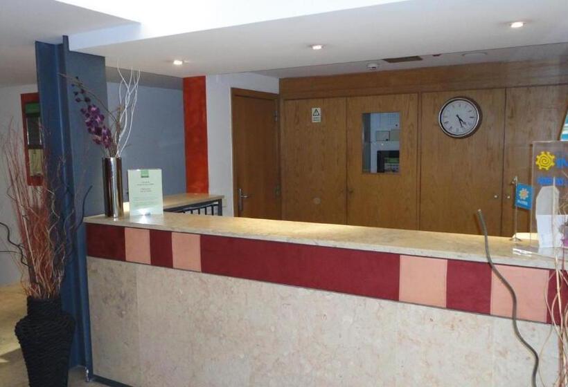 ホテル Inatel Caparica