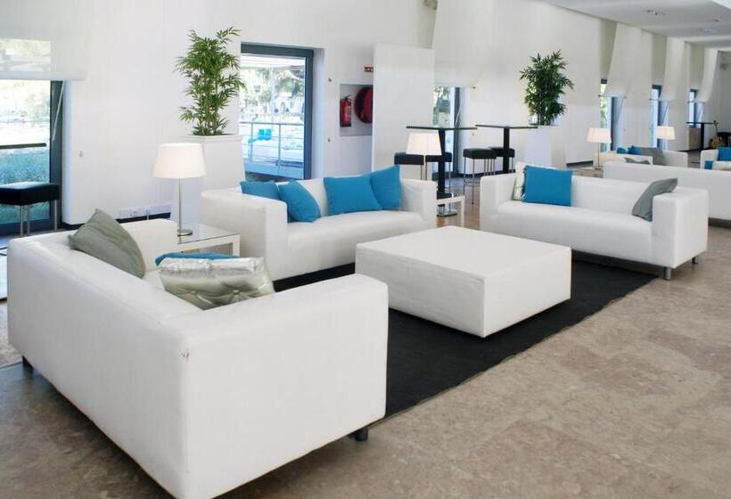 ホテル Inatel Caparica