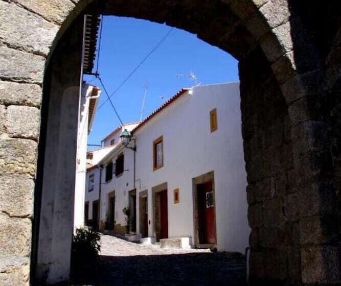 ホテル Inatel Castelo De Vide