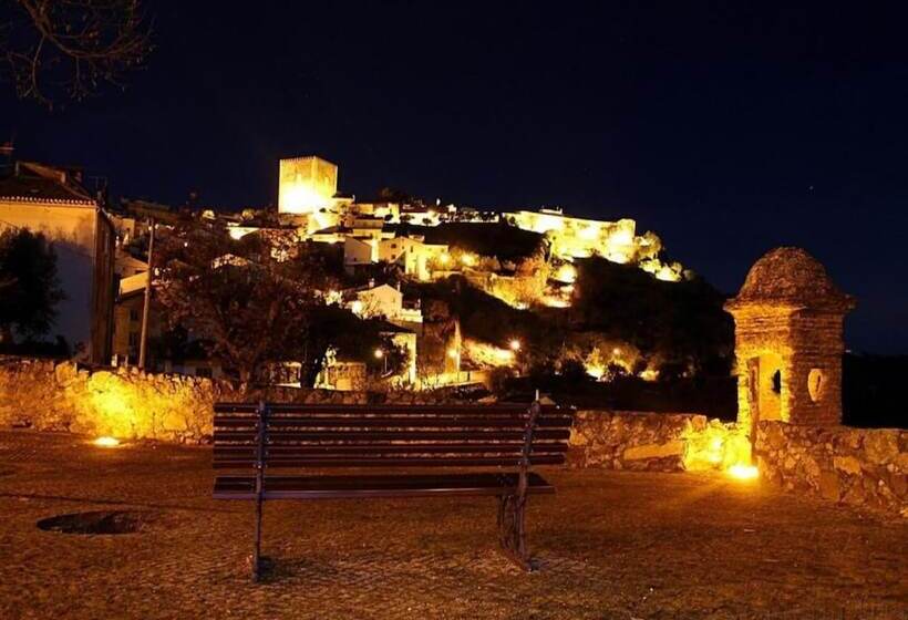 ホテル Inatel Castelo De Vide