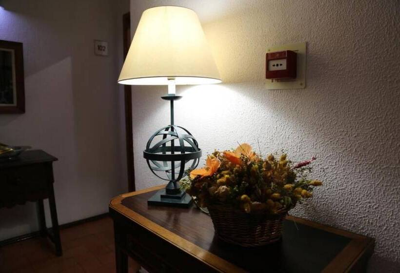 ホテル Inatel Castelo De Vide