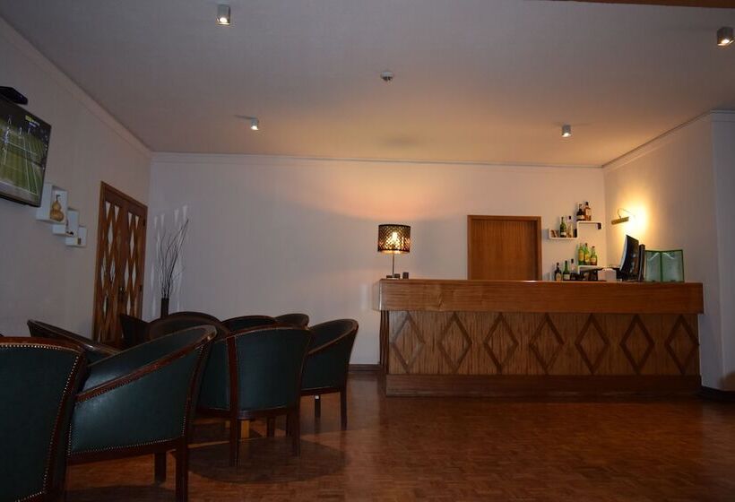 ホテル Inatel Castelo De Vide