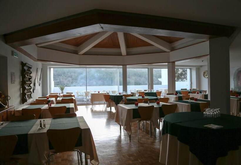 ホテル Inatel Castelo De Vide