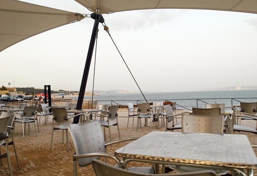 בית מלון כפרי Inatel Oeiras